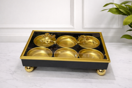 مضيفة هندية + 6 صحون مكسرات معدن