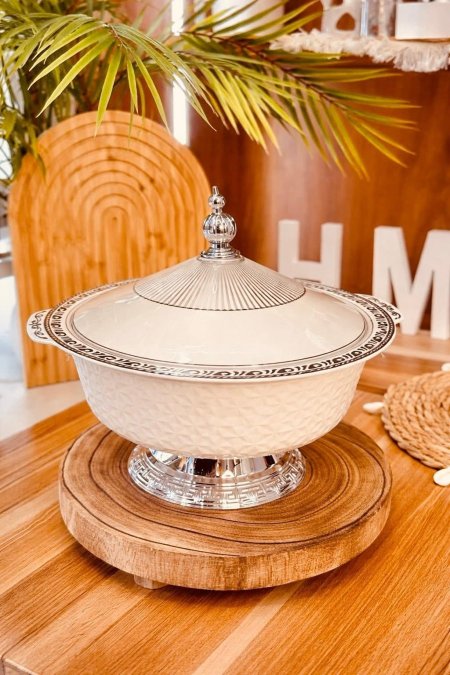 مضايف مع قاعدة اكريلاك