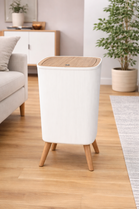 سلة نفايات مع ارجل خشب