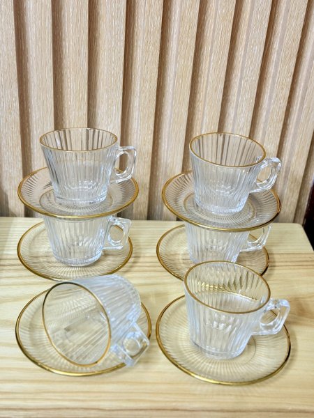 كاسات شاي 6+6 حز ذهبي محزز